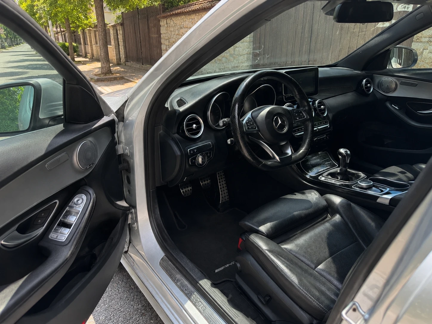 Mercedes-Benz C 180 | 2.0 Turbo | 360 | Burmester | LED | Обслужена, снимка 7 - Автомобили и джипове - 56196397