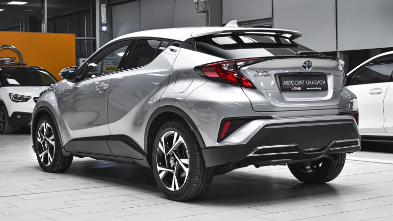 Toyota C-HR 2.0 Hybrid Club Automatic, снимка 7 - Автомобили и джипове - 50656692
