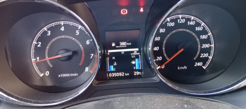 Mitsubishi ASX 1.6 MIVEC, снимка 5 - Автомобили и джипове - 52577731