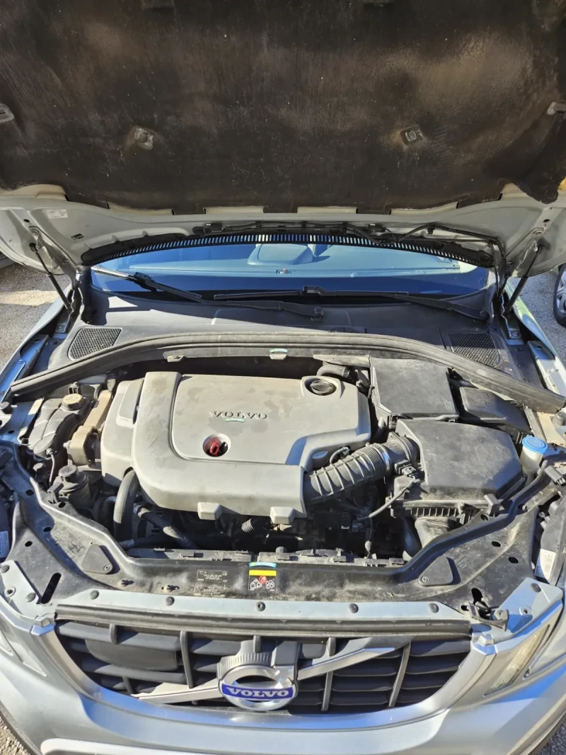 Volvo XC60 D5, снимка 5 - Автомобили и джипове - 52686753