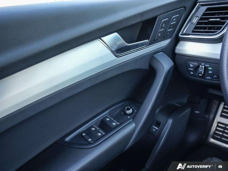 Audi Q5 * S Line quattro Premium Plus * CARFAX * БЕЗ ПЪРВО, снимка 16 - Автомобили и джипове - 52908008