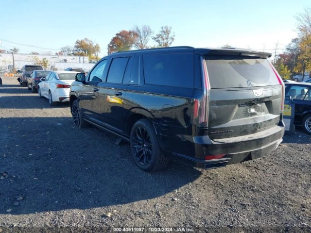 Cadillac Escalade ESV AWD 6.2 - изображение 3