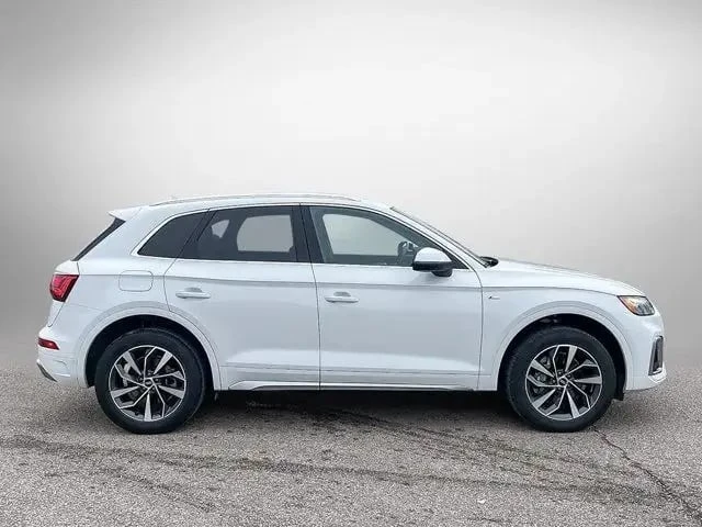 Audi Q5 * Progressiv * ПРЕДСТАВИТЕЛСТВО * ПОДГРЕВИ * PANO  - изображение 3