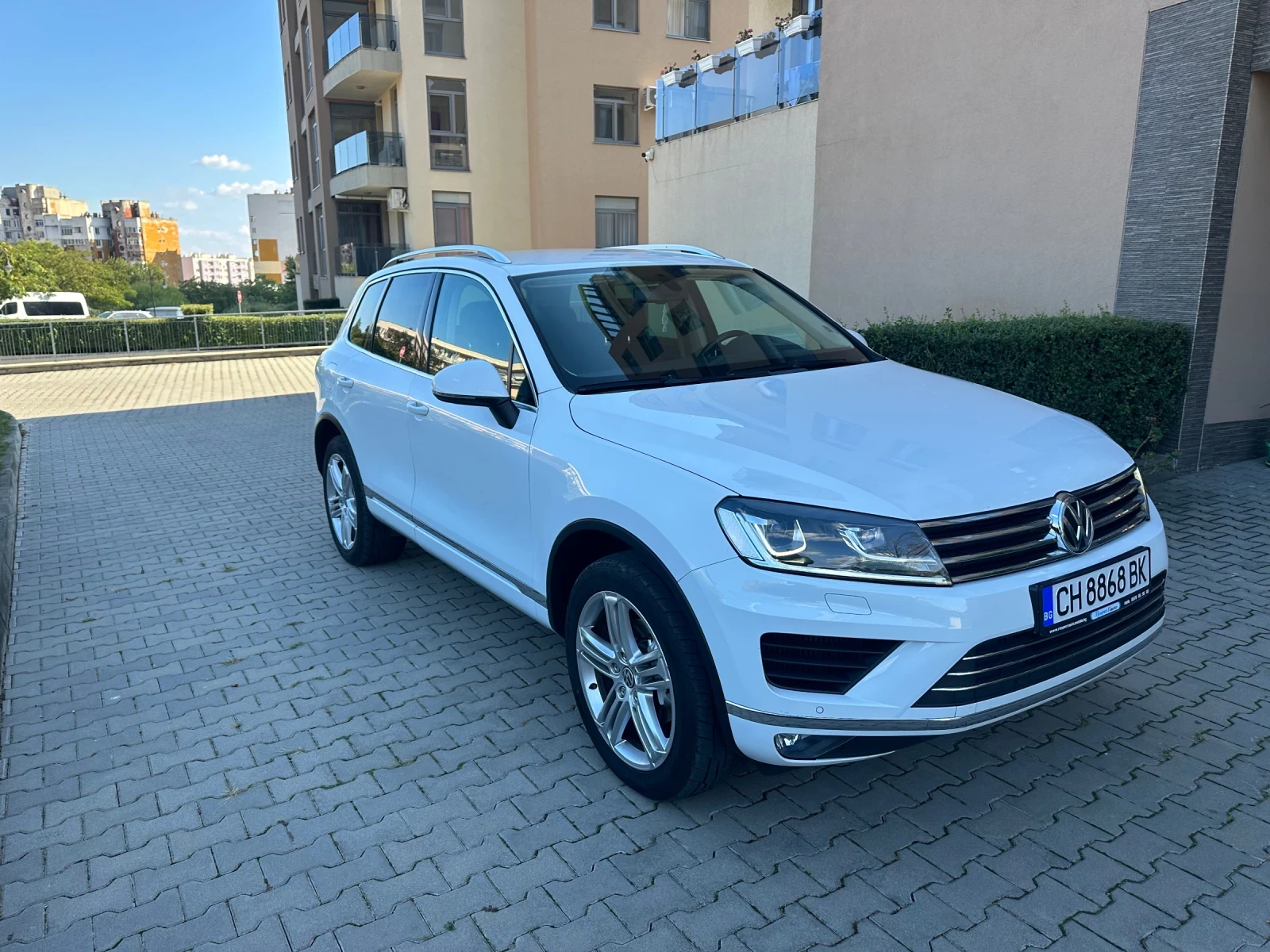 VW Touareg 3000 - изображение 3