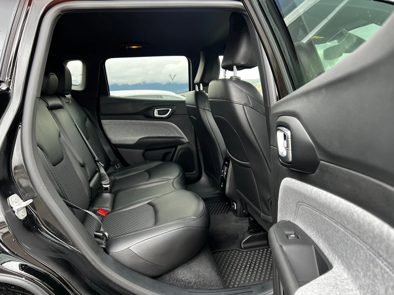 Jeep Compass 2.0 T * NORD* 4X4*  | Mobile.bg � ����������� 16