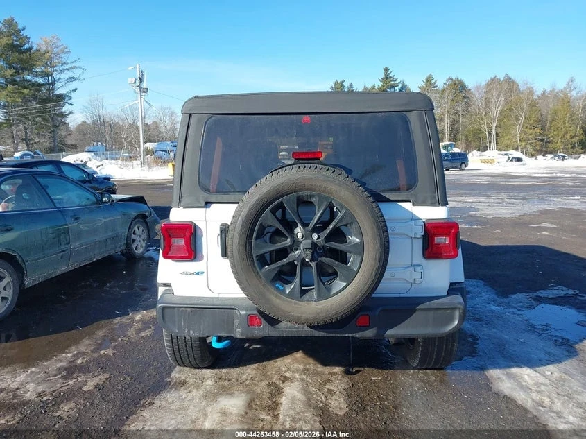 Jeep Wrangler 4XE SAHARA 4X4, снимка 15 - Автомобили и джипове - 53907148