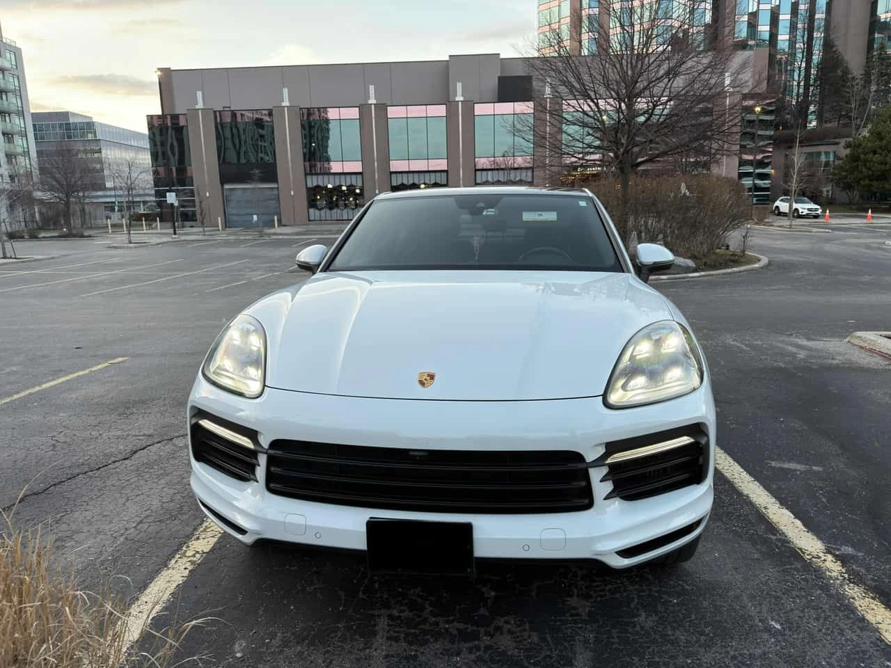 Porsche Cayenne * E Hybrid * CARFAX * ПАНО * ОБДУХВАНЕ * KEYLESS, снимка 6 - Автомобили и джипове - 54190043