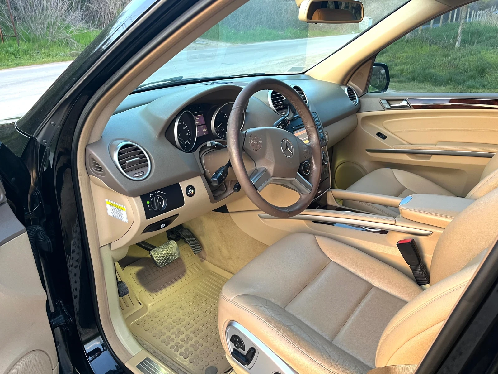 Mercedes-Benz ML 500 AMG, 5.5, V8, 388, ГАЗ, CARFAX, Реални км, снимка 11 - Автомобили и джипове - 54366598