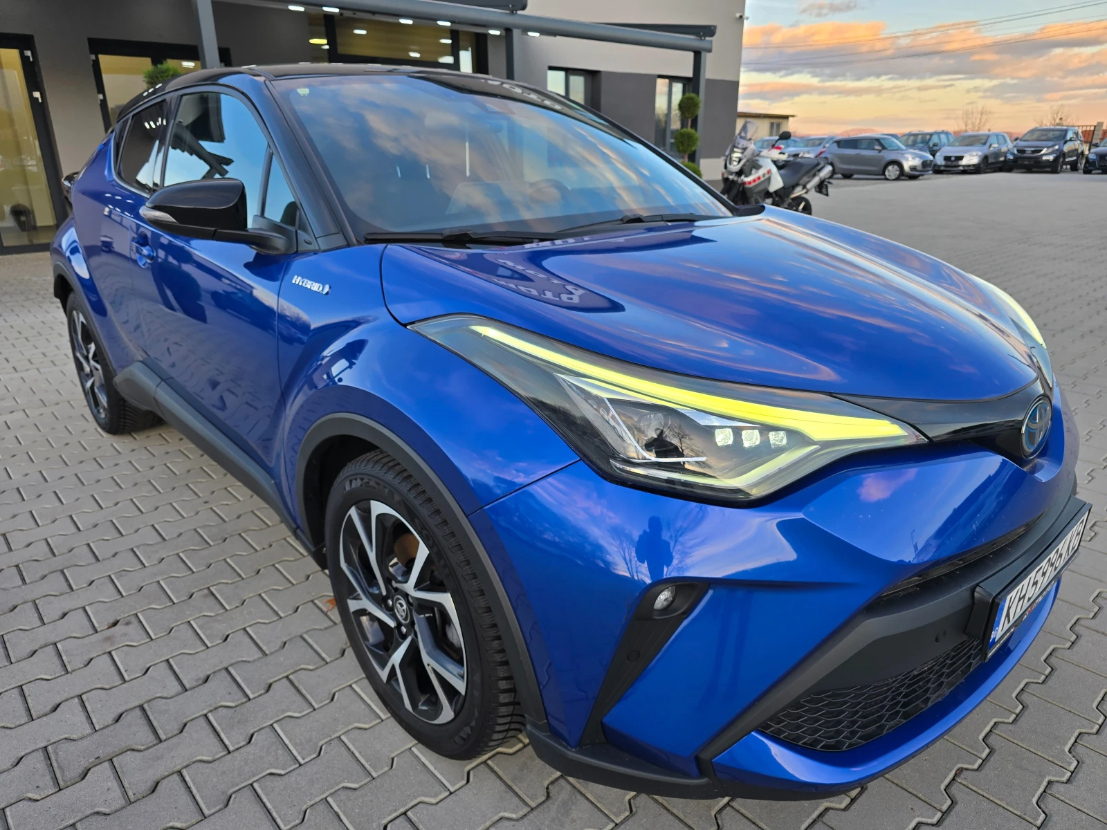 Toyota C-HR 2.0 Hybrid, 184�.�., ������, �������! | Mobile.bg � ����������� 2