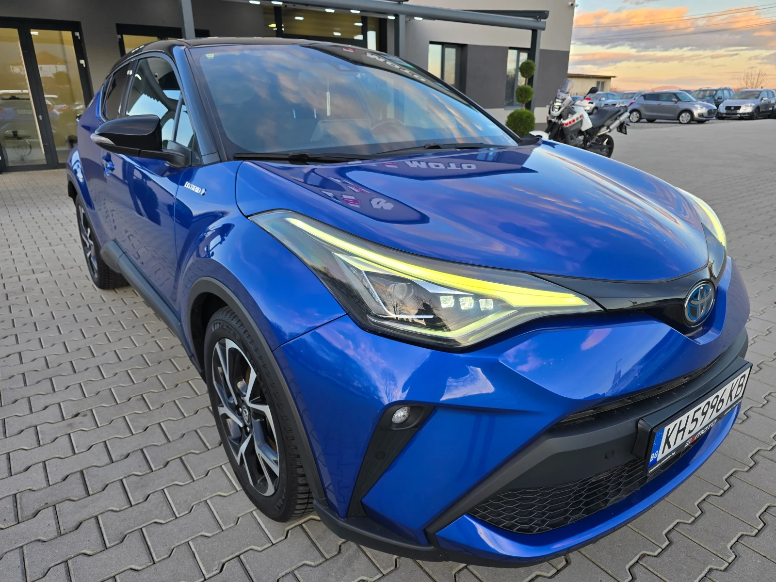 Toyota C-HR 2.0 Hybrid, 184�.�., ������, �������! | Mobile.bg � ����������� 1