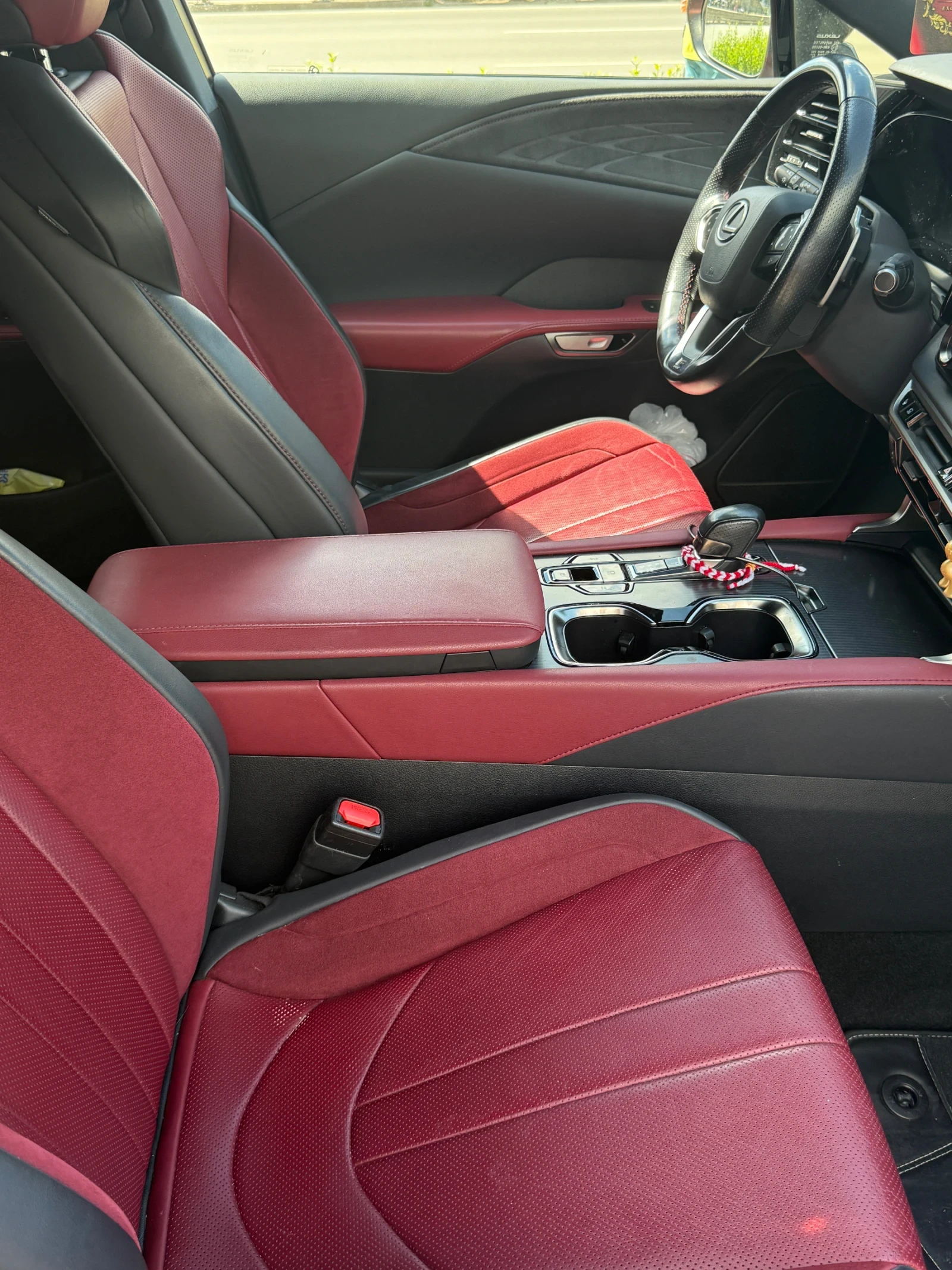 Lexus RX 500h F-sport. Всички екстри за модела, снимка 7 - Автомобили и джипове - 54729471