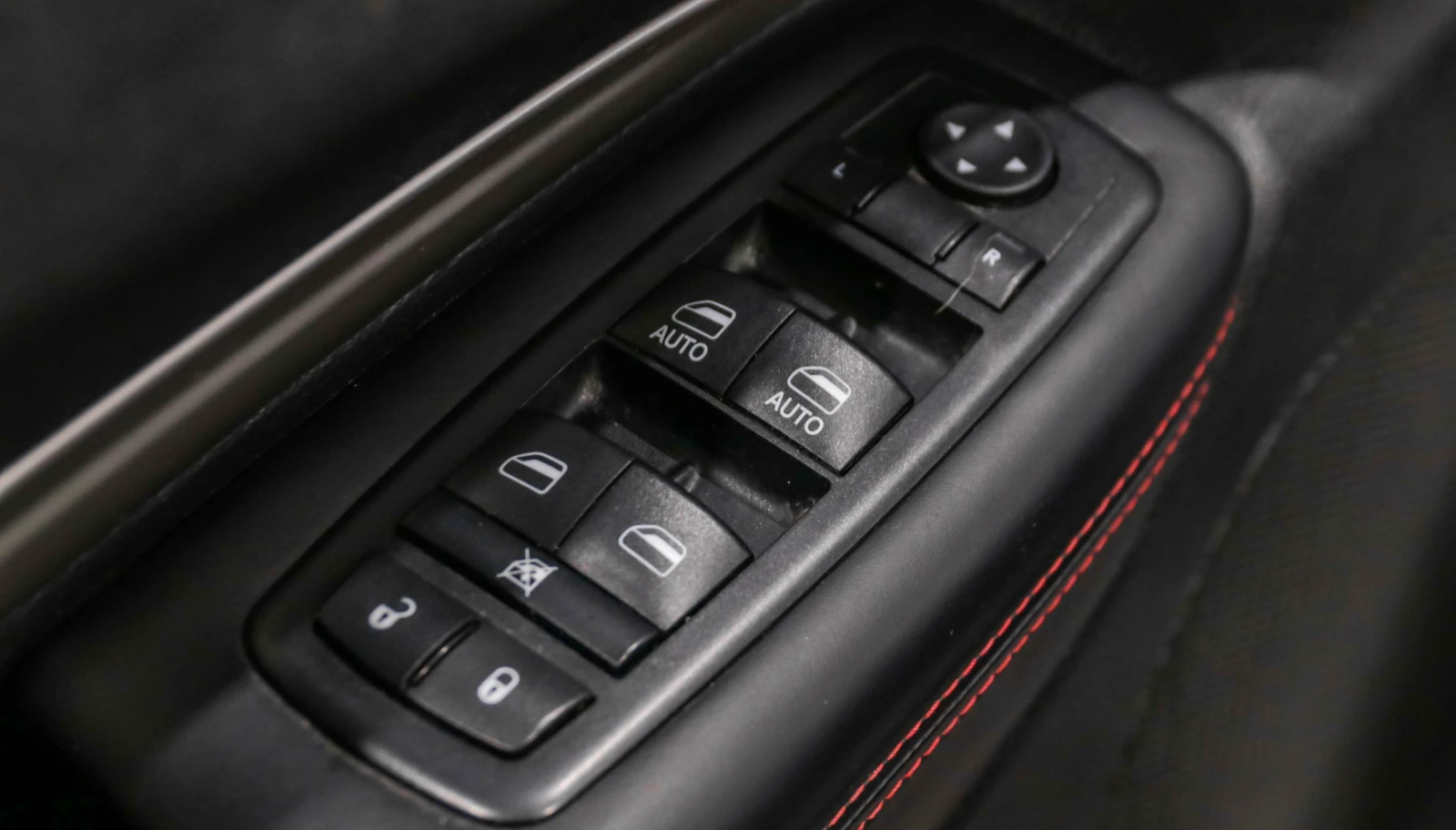 Dodge Durango R/T AWD, снимка 8 - Автомобили и джипове - 54911009