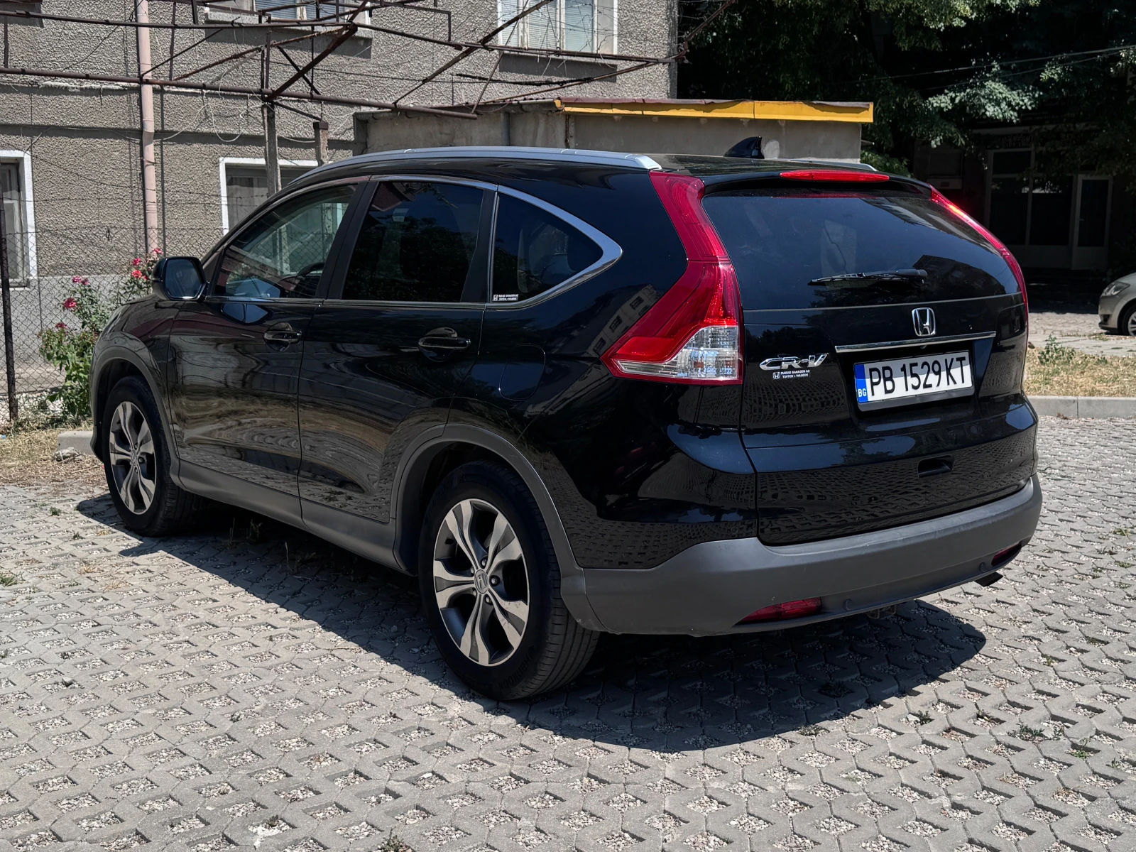 Honda Cr-v 2.0 Executive 4x4+ LPG+ Каско, снимка 2 - Автомобили и джипове - 56240044