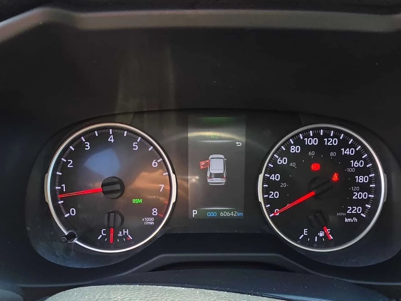 Toyota Rav4 * LE * CARFAX * БЕЗ ПЪРВОНАЧАЛНА ВНОСКА, снимка 17 - Автомобили и джипове - 55414405