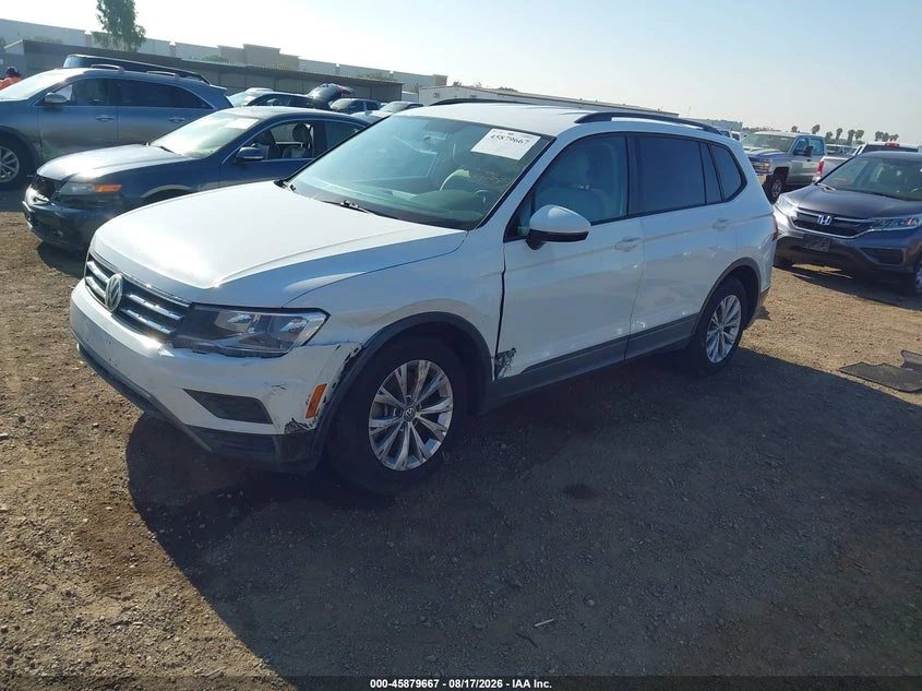 VW Tiguan 2.0l Volkswagen 2.0T S, снимка 2 - Автомобили и джипове - 56041860