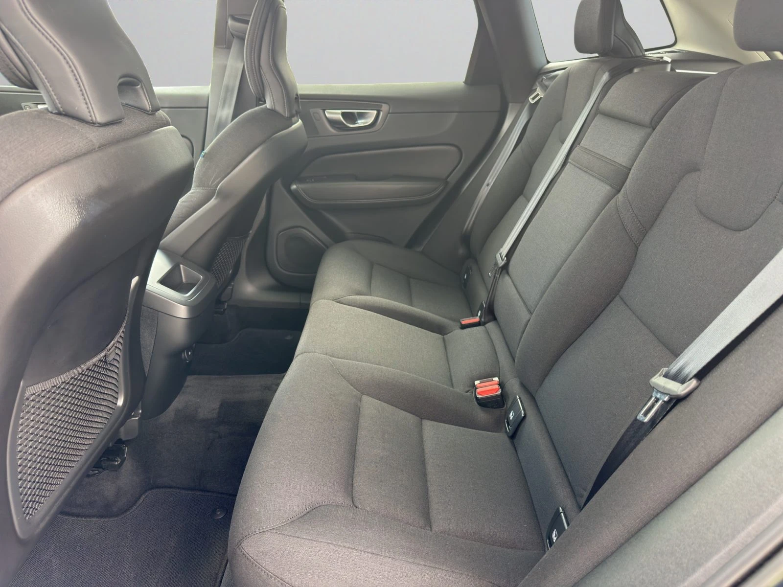 Volvo XC60 MOMENTUM PRO B4 2.0L 197hp BVA8 AWD E6//2209R10 | Mobile.bg � ����������� 12