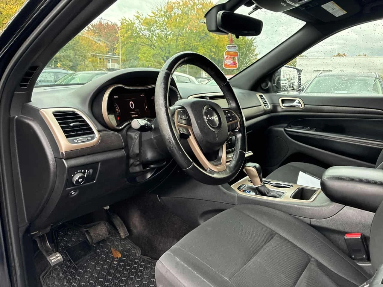 Jeep Grand cherokee * Laredo * CARFAX * ����� �� ����������� | Mobile.bg � ����������� 5