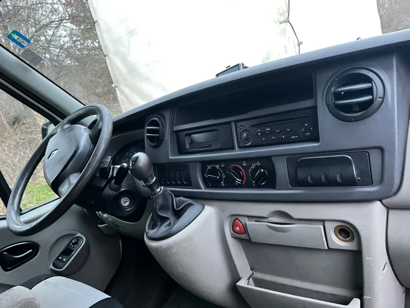 Renault Master 2.5dci Климатик , Швейцария, теглич, снимка 6 - Бусове и автобуси - 53478387