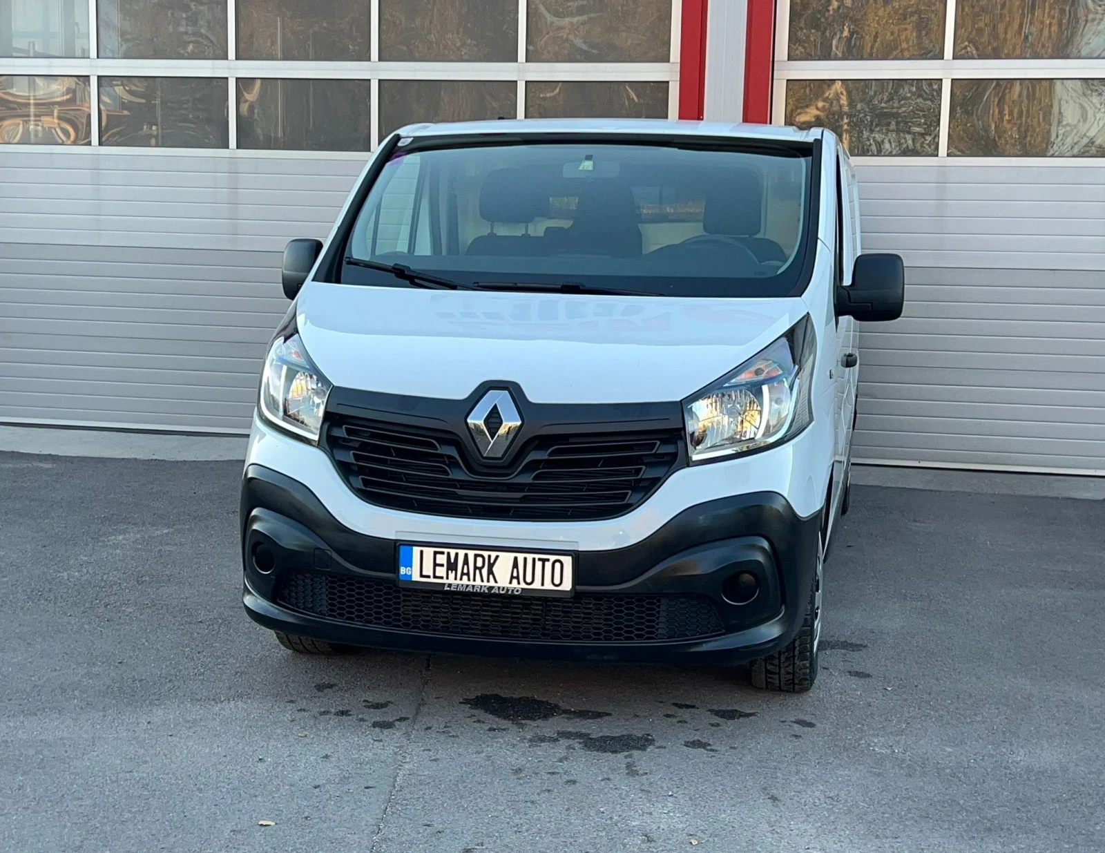 Renault Trafic 1.6DCI KLIMATIK 6-СКОРОСТИ EVRO 6B - изображение 2