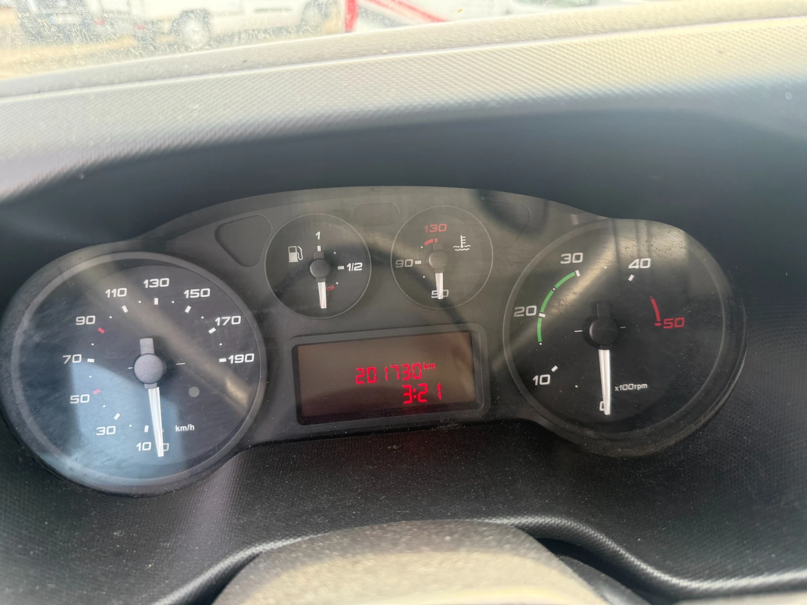 Iveco Daily 35C13 - изображение 9