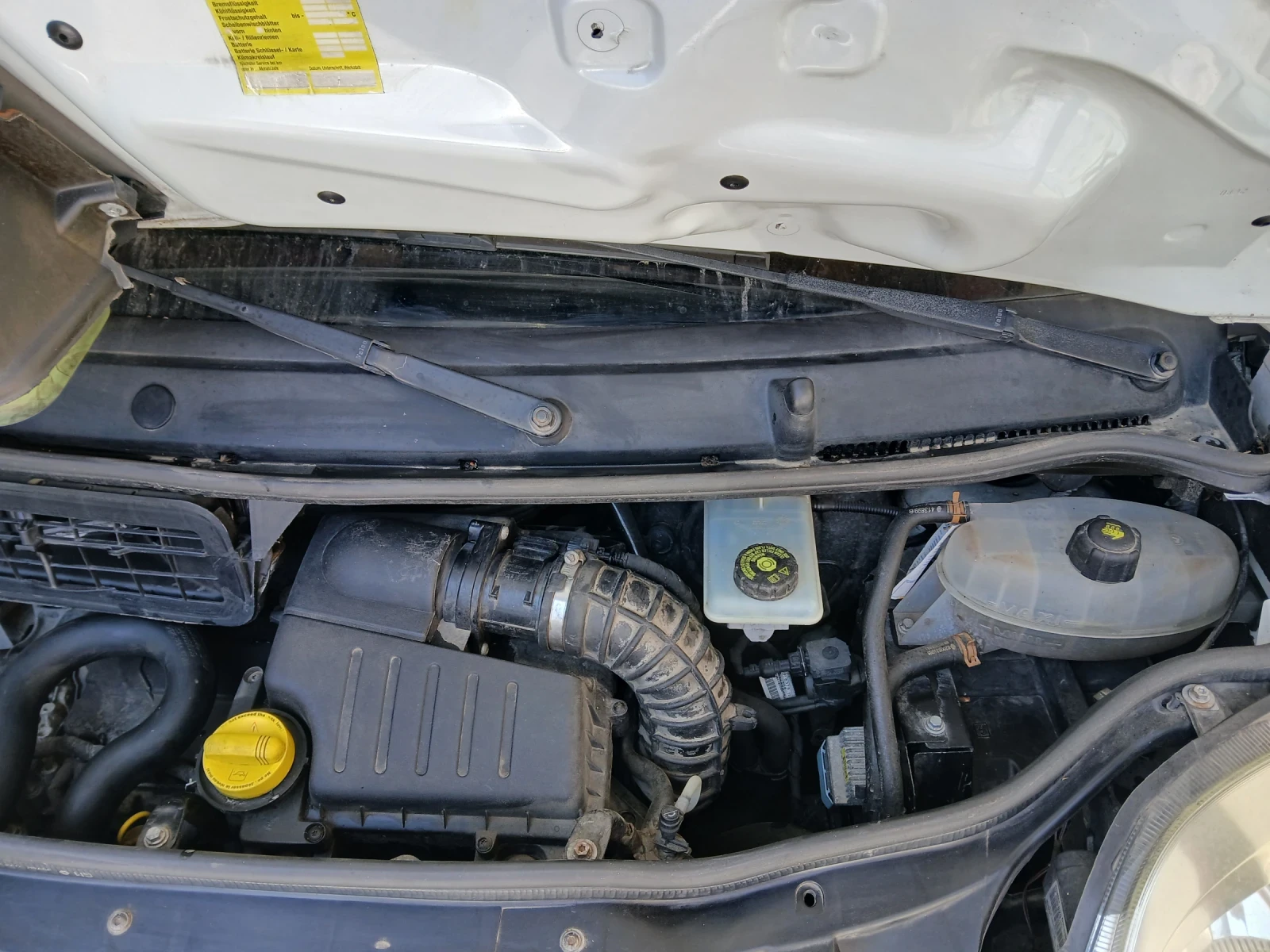 Renault Trafic, снимка 16 - Бусове и автобуси - 54530193