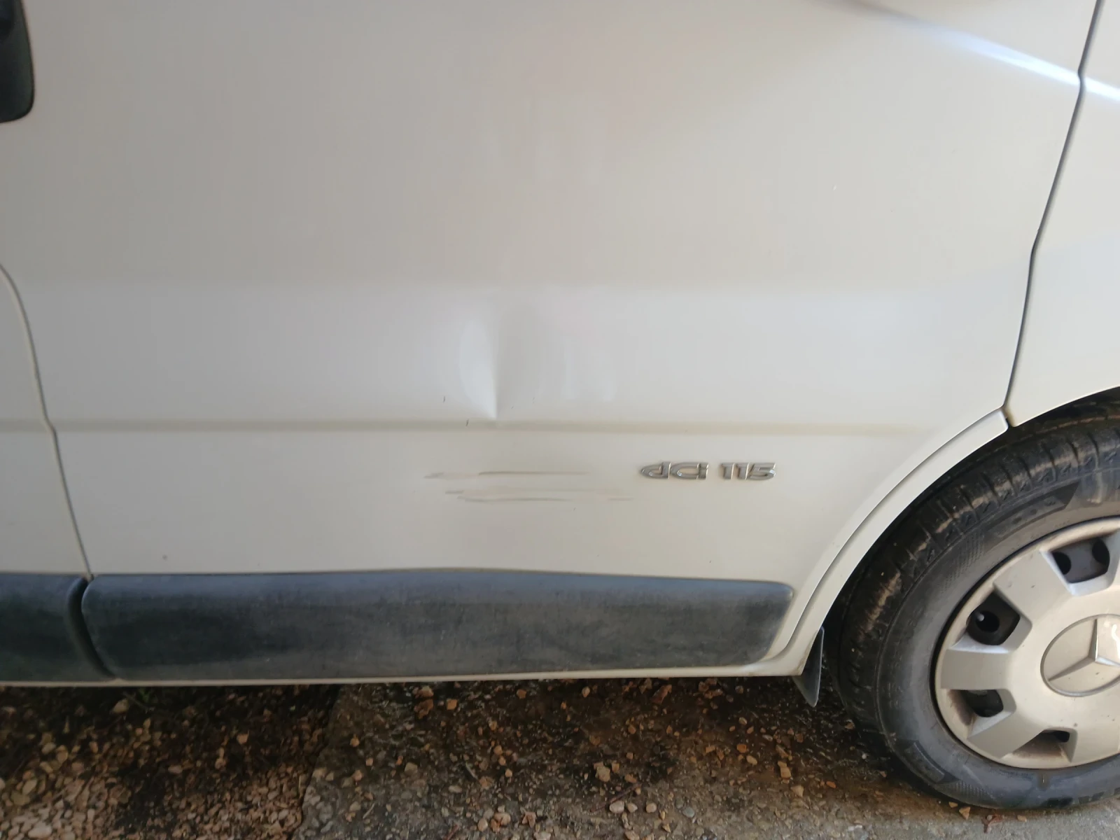 Renault Trafic, снимка 9 - Бусове и автобуси - 54530193