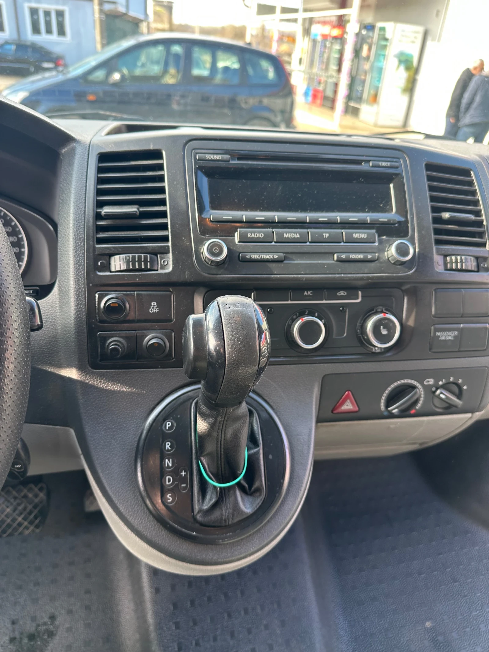 VW Transporter, снимка 7 - Бусове и автобуси - 55630246