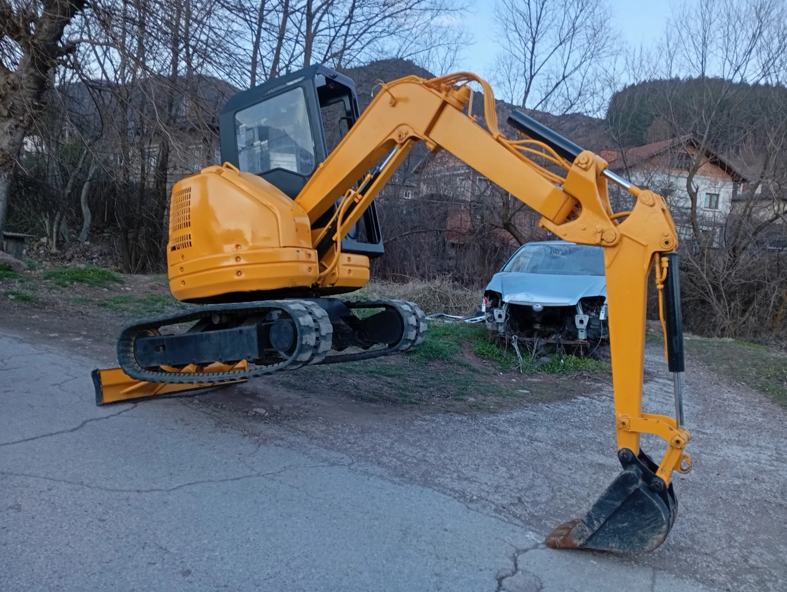 ����� Komatsu PC28UU2 | Mobile.bg � ����������� 8