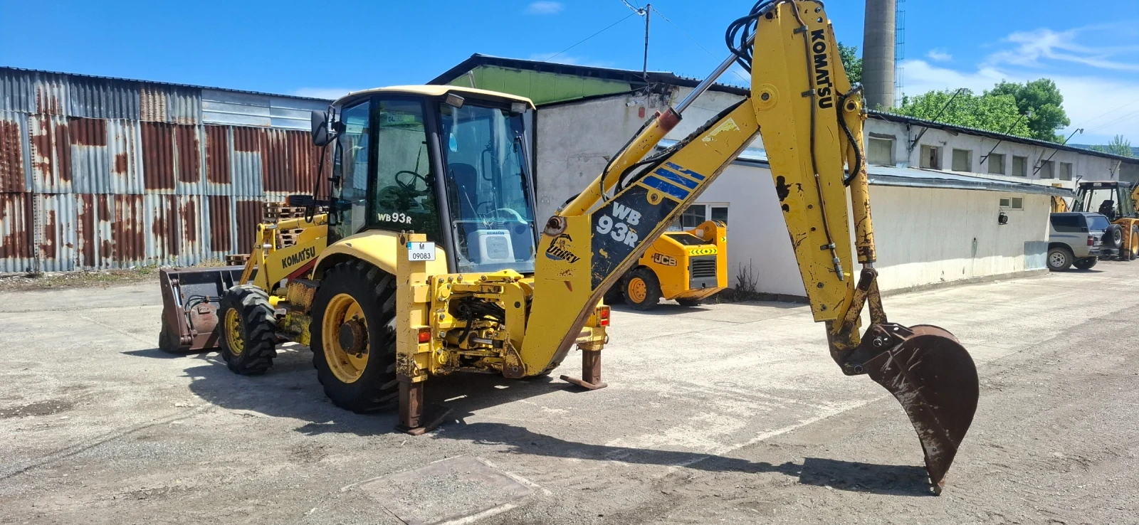 Багер Komatsu WB93R , снимка 4 - Индустриална техника - 54564784