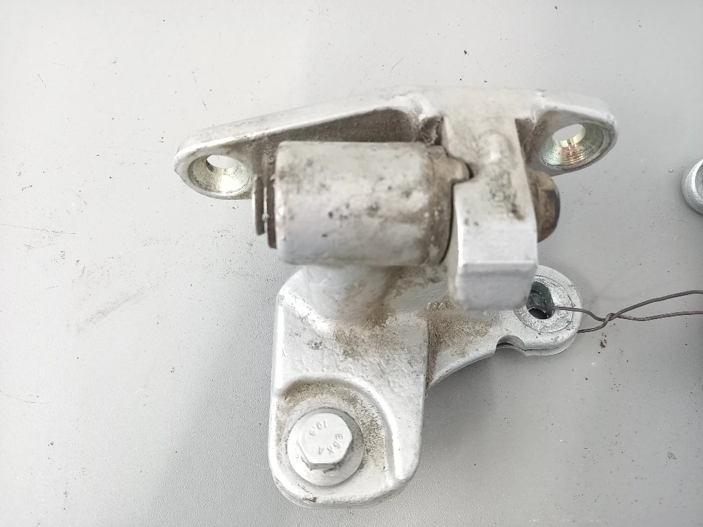 Панта врата задна дясна долна Мерцедес А180 W169 