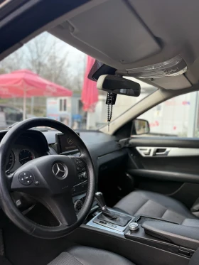 Mercedes-Benz C 220, снимка 11