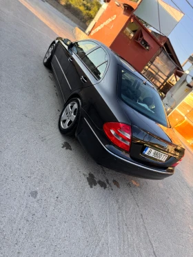 Mercedes-Benz E 500, снимка 3