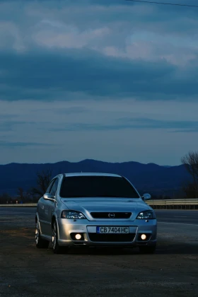 Opel Astra OPC 2
