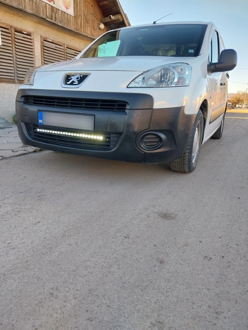 Peugeot Partner УНИКАТ, снимка 2 - Автомобили и джипове - 46811537