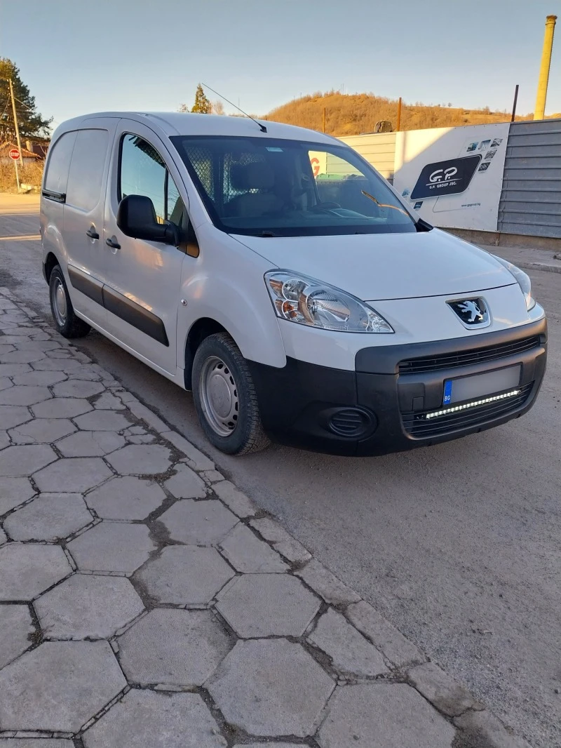 Peugeot Partner УНИКАТ, снимка 6 - Автомобили и джипове - 46811537