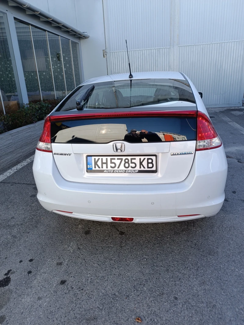 Honda Insight Хибрид, снимка 15 - Автомобили и джипове - 47534144