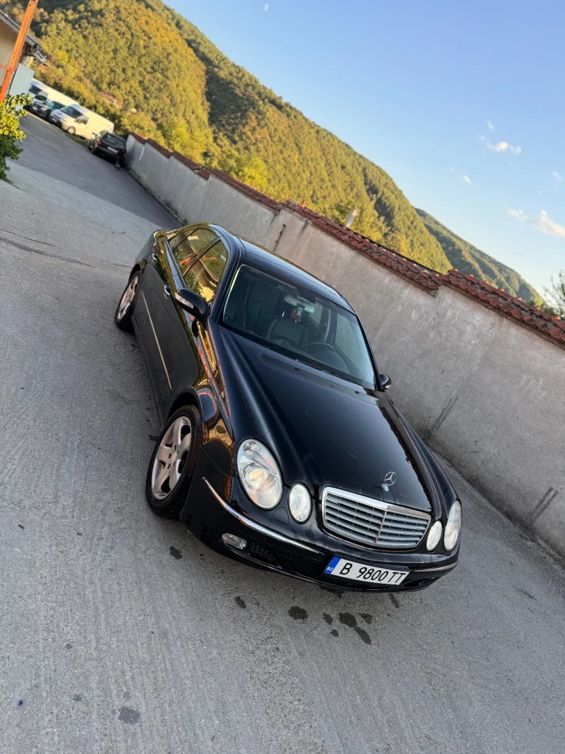 Mercedes-Benz E 500, снимка 4 - Автомобили и джипове - 47226041