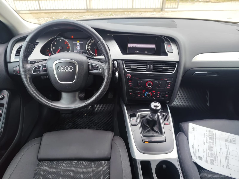 Audi A4 2.0TDI 143кс S-line 6скорости, снимка 10 - Автомобили и джипове - 47813030