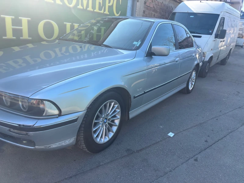 BMW 520 520i, снимка 5 - Автомобили и джипове - 49022176