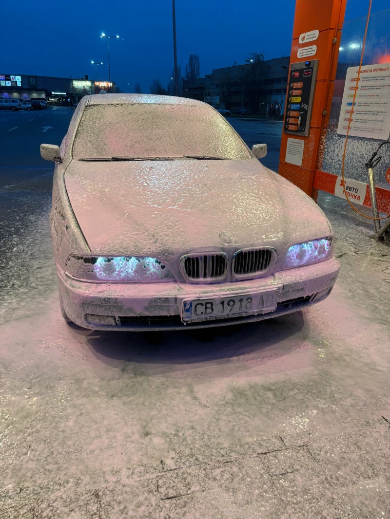 BMW 520 520i, снимка 1 - Автомобили и джипове - 49022176