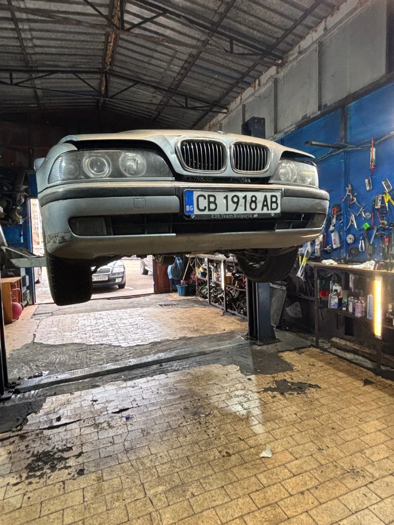 BMW 520 520i, снимка 2 - Автомобили и джипове - 49022176