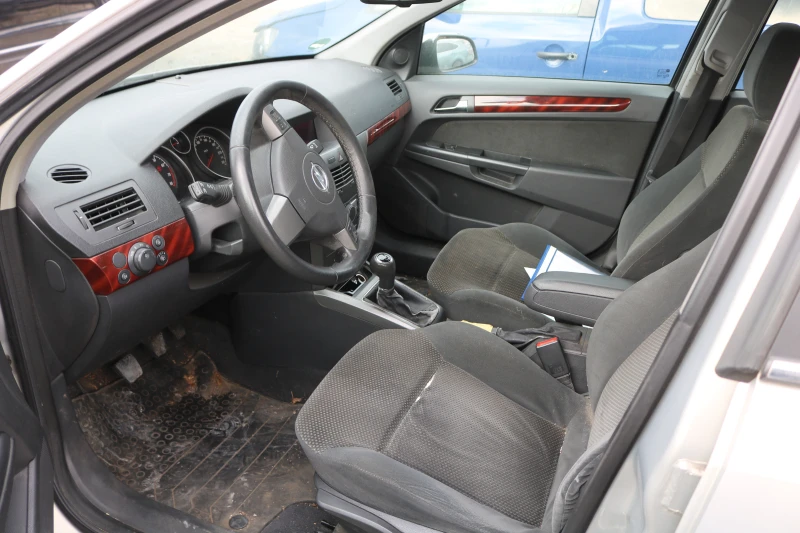 Opel Astra 1.6 16V, снимка 8 - Автомобили и джипове - 49045083
