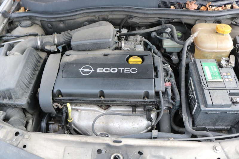 Opel Astra 1.6 16V, снимка 12 - Автомобили и джипове - 49045083