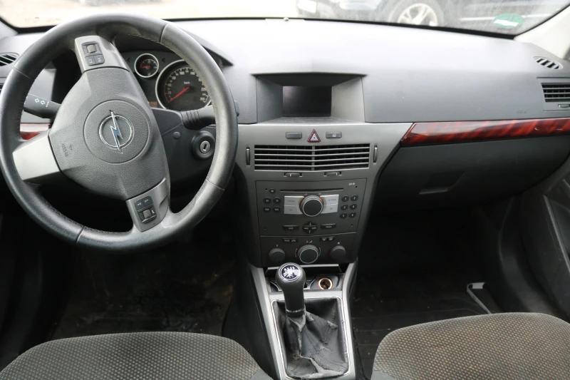 Opel Astra 1.6 16V, снимка 10 - Автомобили и джипове - 49045083