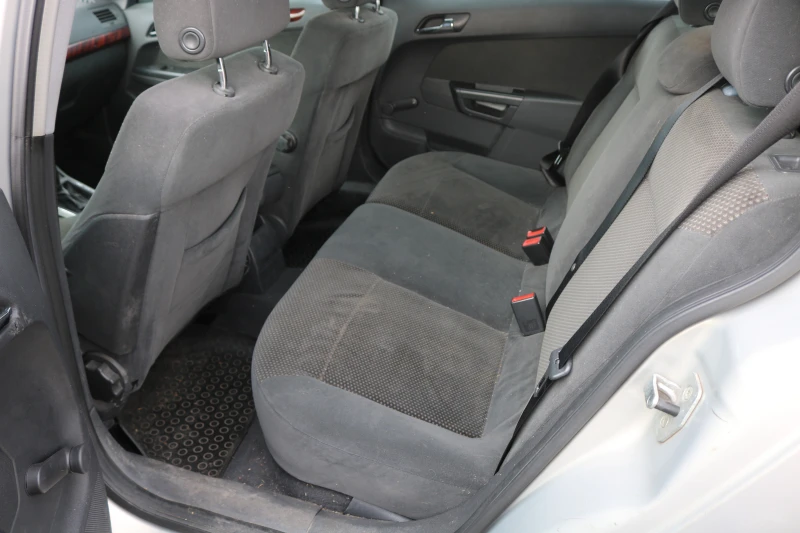 Opel Astra 1.6 16V, снимка 9 - Автомобили и джипове - 49045083