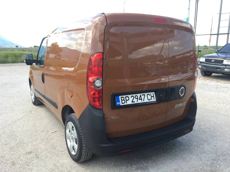 Fiat Doblo 1.3 Mjet 90kc .ХЛАДИЛНО, снимка 7 - Автомобили и джипове - 50623884