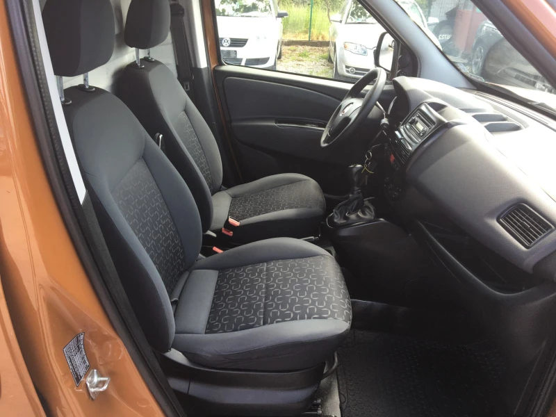 Fiat Doblo 1.3 Mjet 90kc .ХЛАДИЛНО, снимка 12 - Автомобили и джипове - 50623884