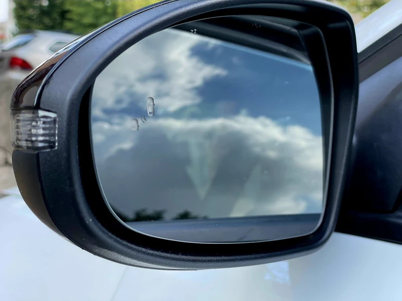 Kia Forte К3 GT-2.0 MPI фейслифт голяма навигация, дистроник, снимка 12 - Автомобили и джипове - 51693301