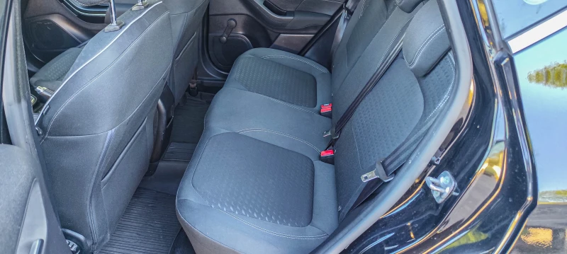 Ford Fiesta 1.0 EcoBoost Titanium, снимка 16 - Автомобили и джипове - 52174892