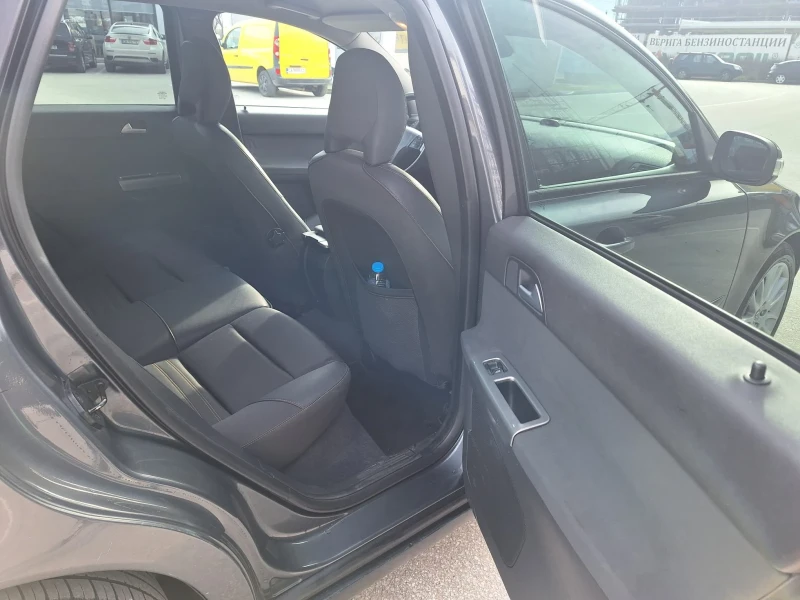 Volvo V50 2.0D, снимка 17 - Автомобили и джипове - 52724331